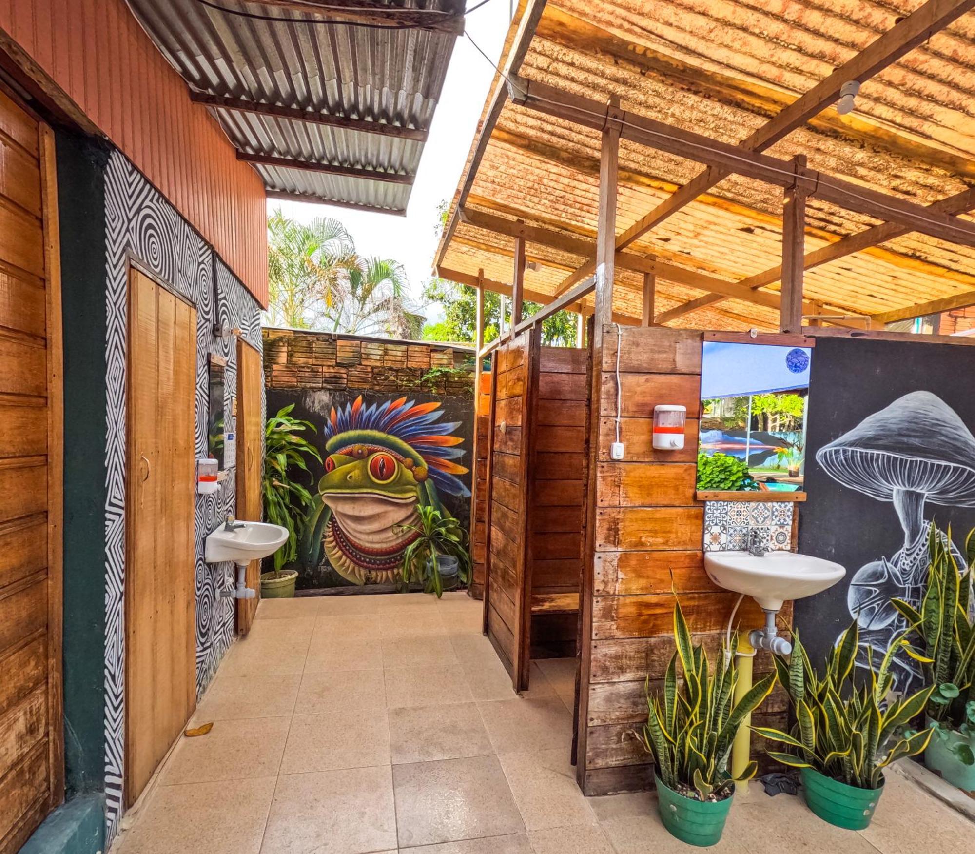 Hostel Casa De Las Palmas Tours Летисия Экстерьер фото