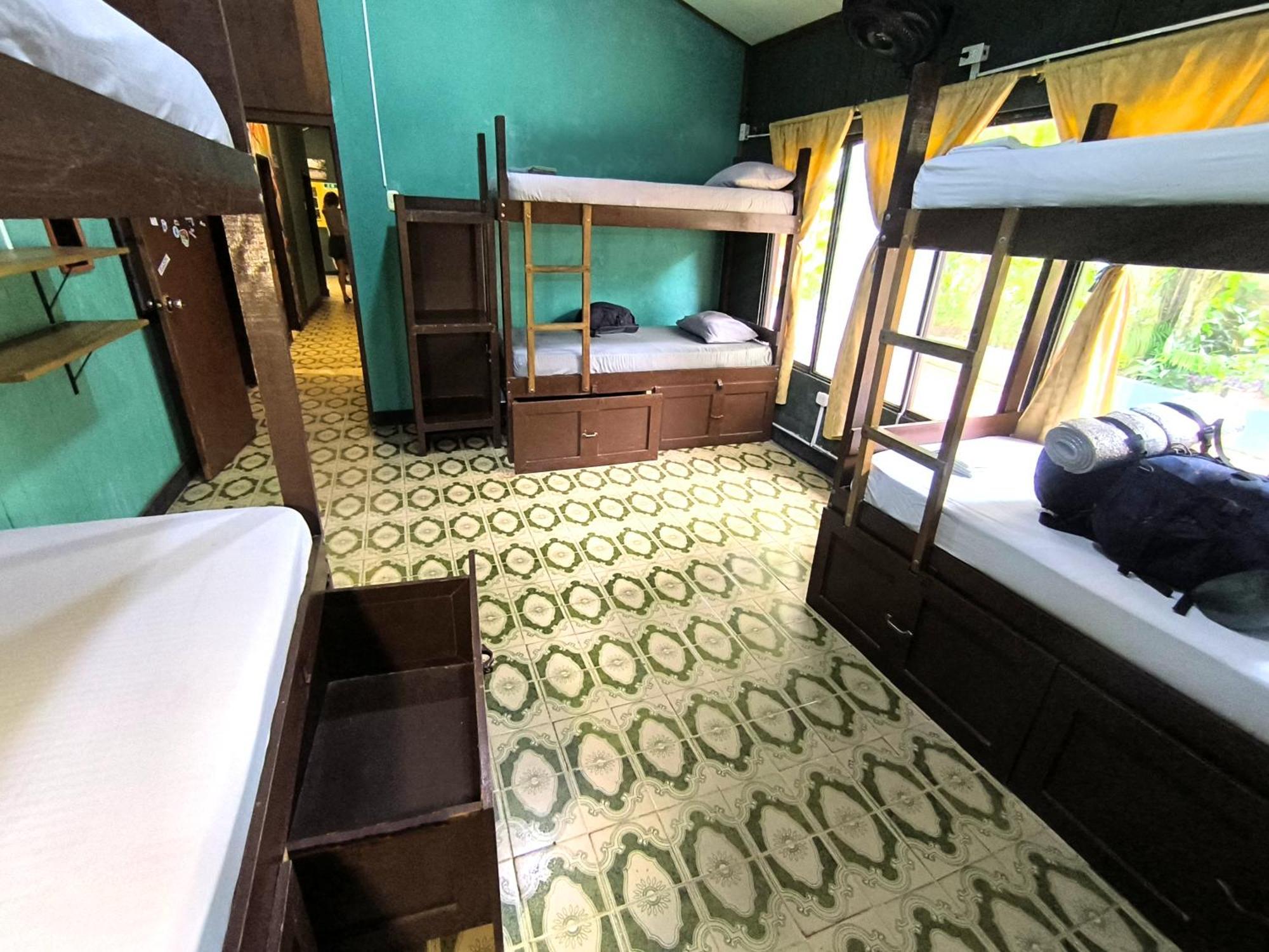 Hostel Casa De Las Palmas Tours Летисия Экстерьер фото